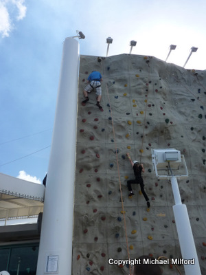 Rock climbing wall